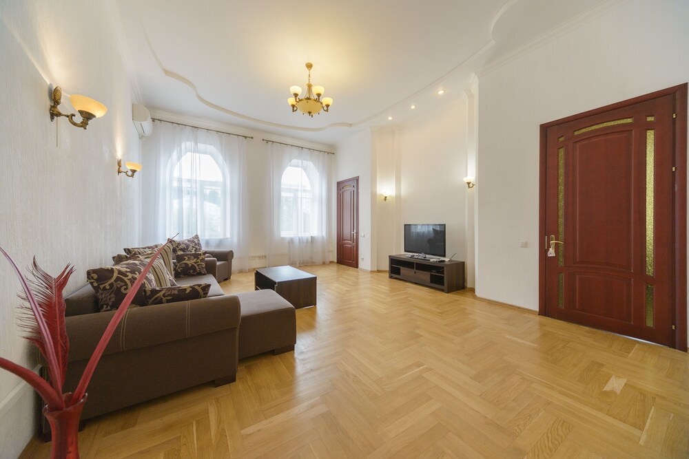 Kiev Accommodation Hotel Service