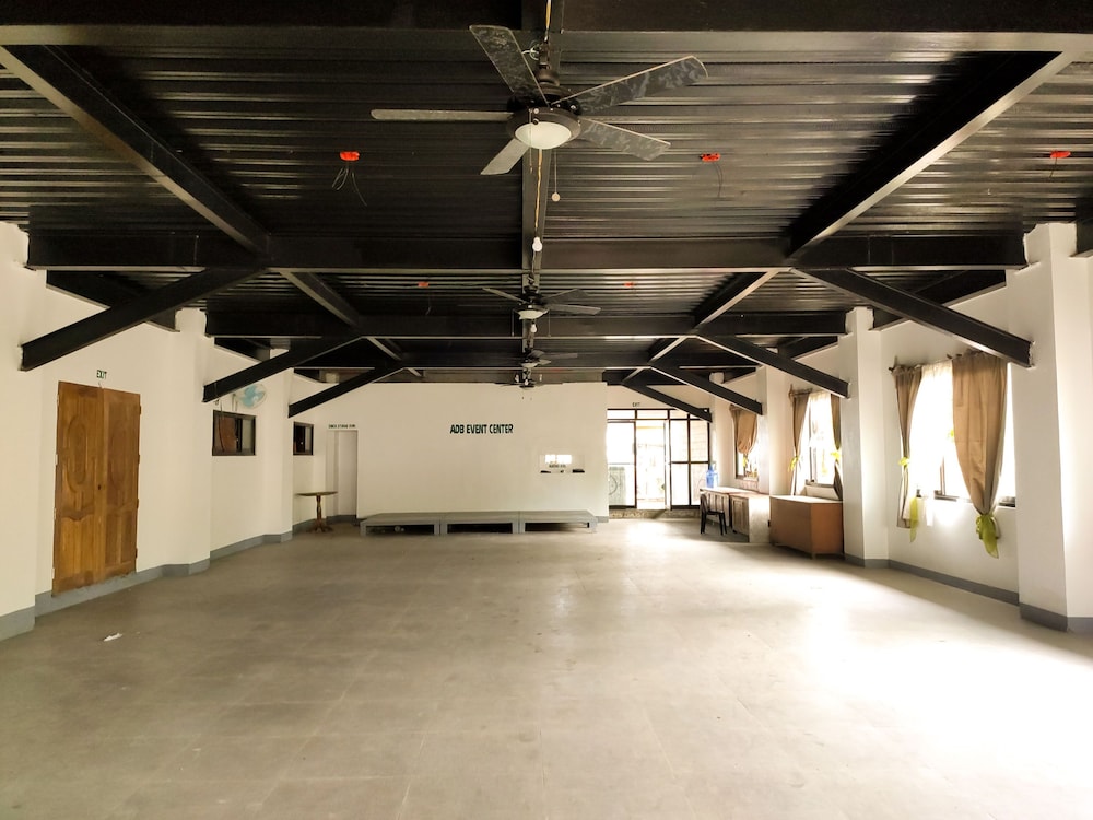 meeting & event spaces