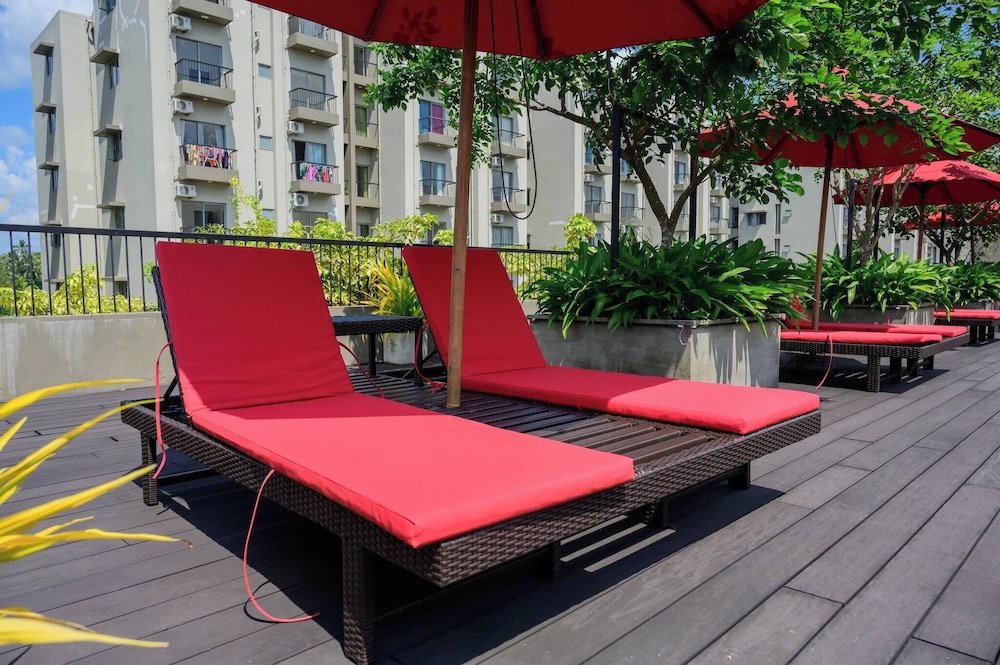 Family-friendly 3BR Apartment in Serene Malabe