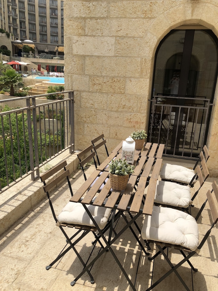 Mamilla's Penthouse