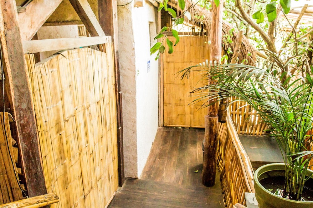 Cancun Vacations - Bambu Gran Palas Hostel Party - Property Image 16