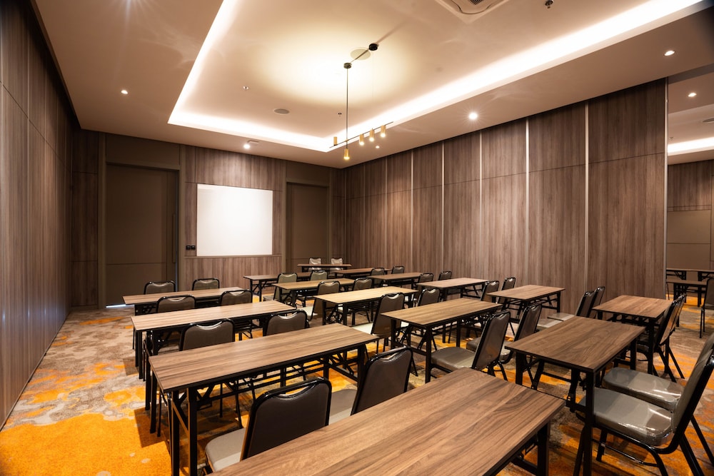 meeting & event spaces