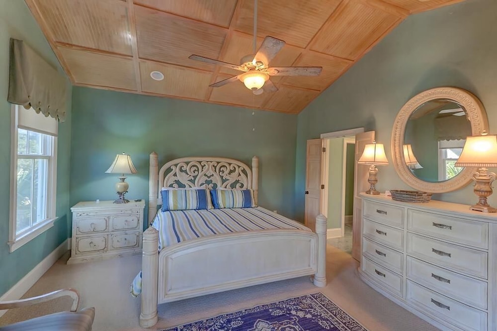 21 Ocean Point view 2