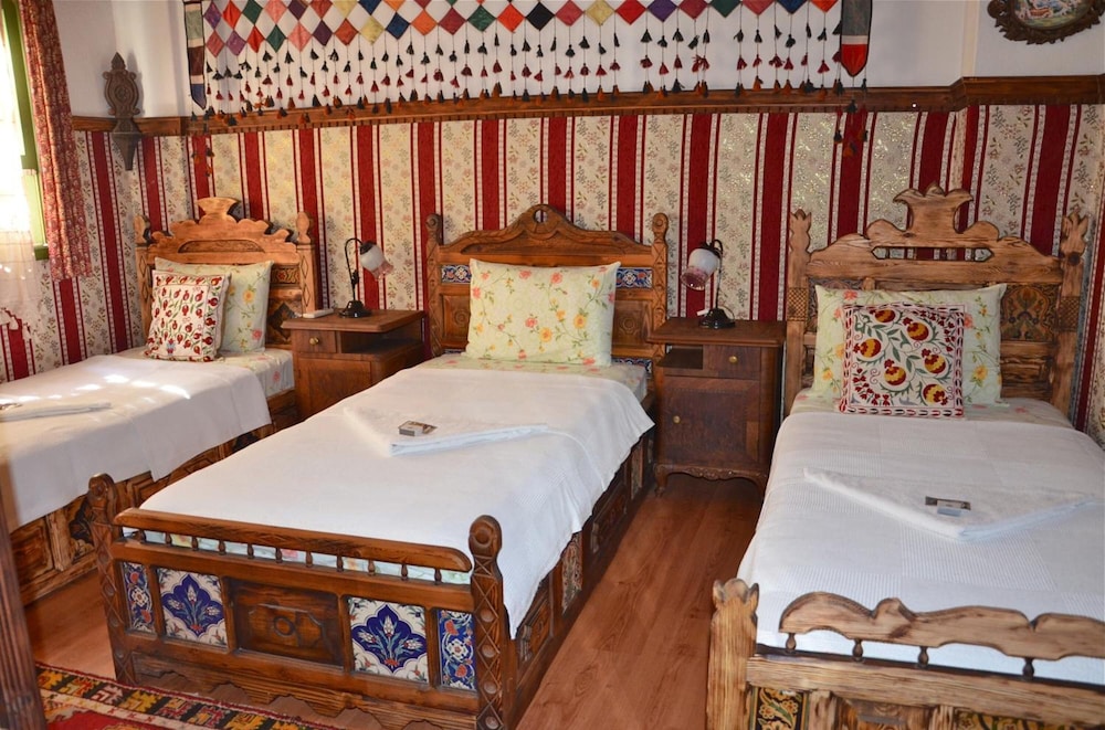 Homeros Pension & Guesthouse