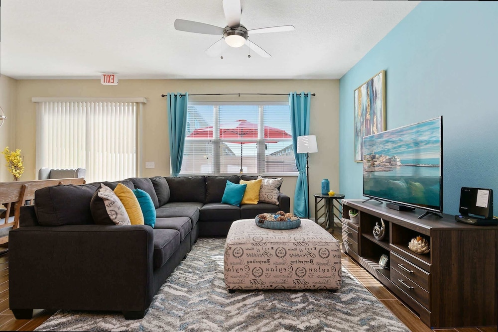Resort-style 4BR Home Gated Community Near Disney