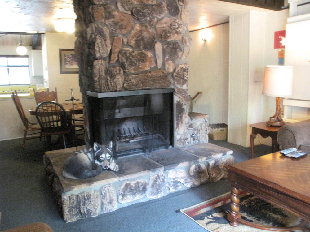 Snow Summit Townhouse Rentals & Sales