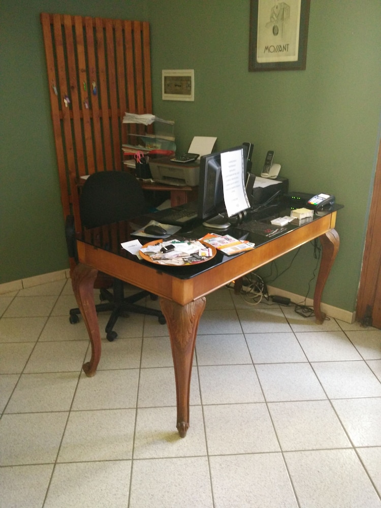 La Corte Del Poeta