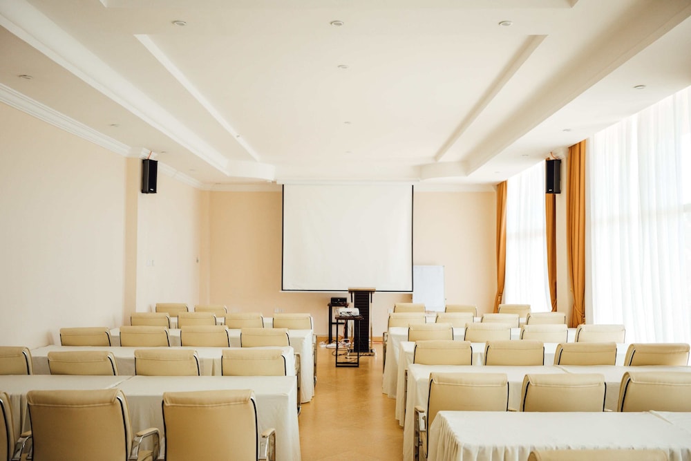 meeting & event spaces