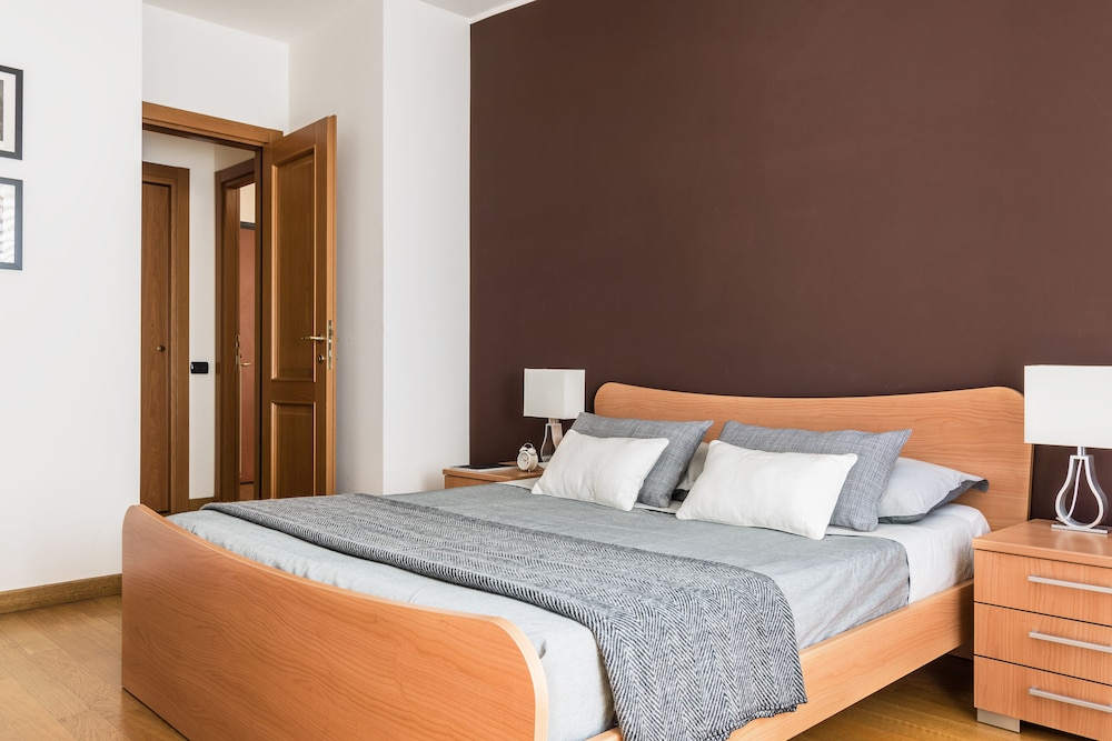 Home At Hotel - Naviglio Pavese photo 2