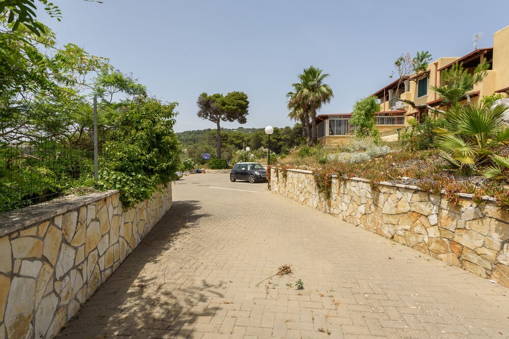 Lovely Apartment with Sea View Terrace view 4
