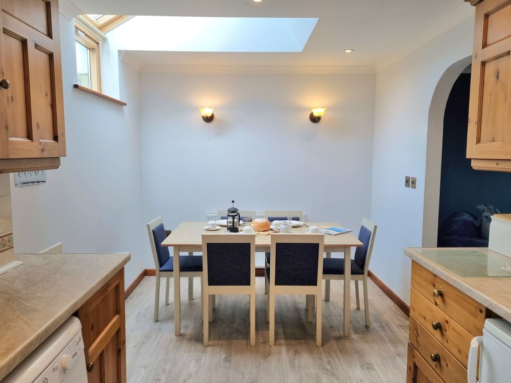 Tregurrian Villas