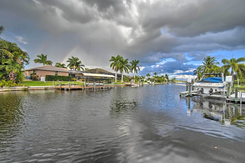 Spacious Canalfront Oasis w/ Pool Hot Tub! - Property Image 6
