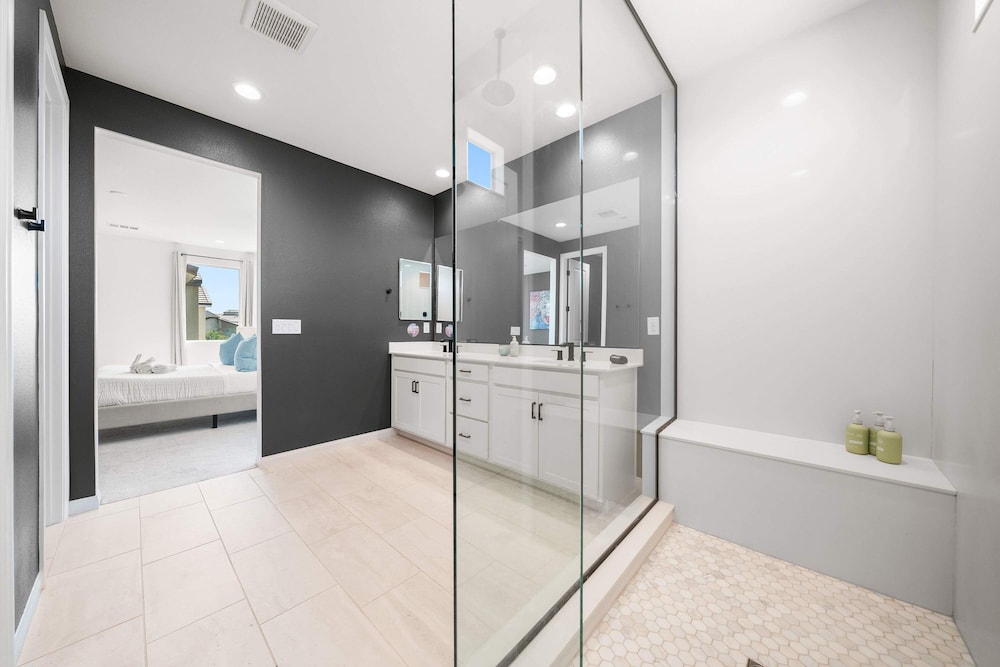 @ Marbella Lane - Curated 5BR in Upscale RMV Haven