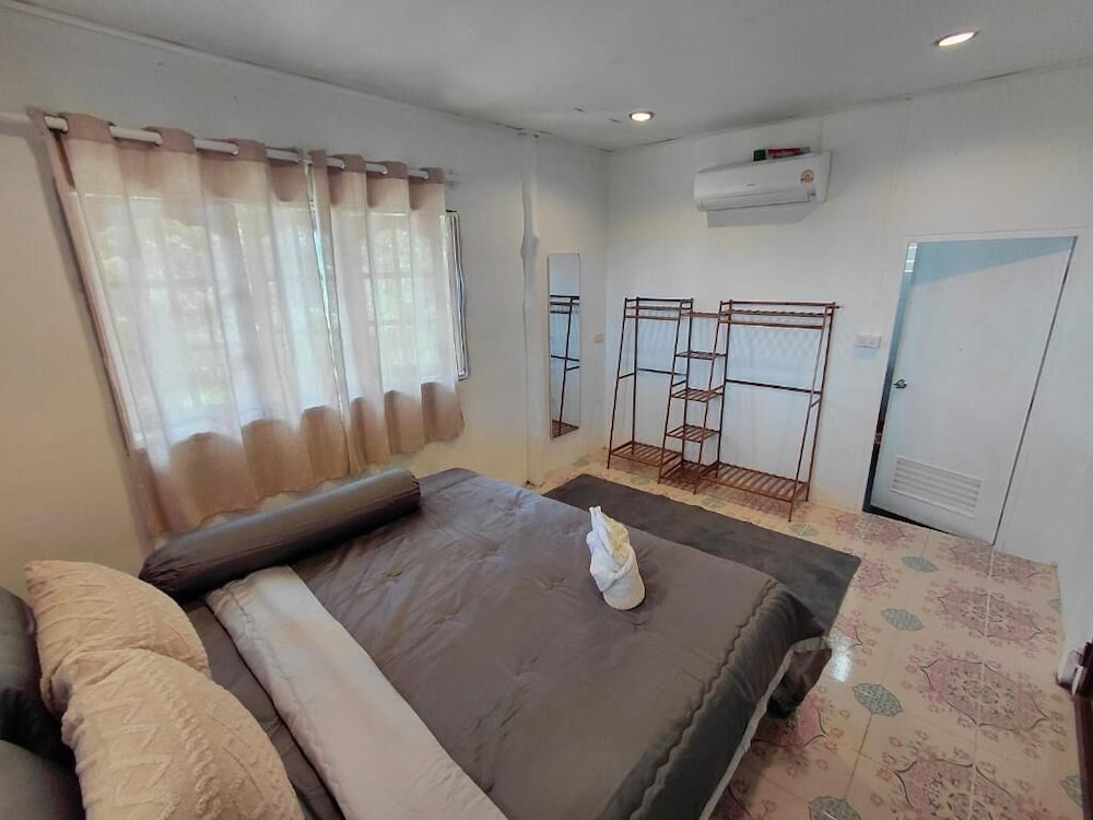 2 Bedroom Private Home Perfect for Families - Kitchen -seaviews -fast Wifi