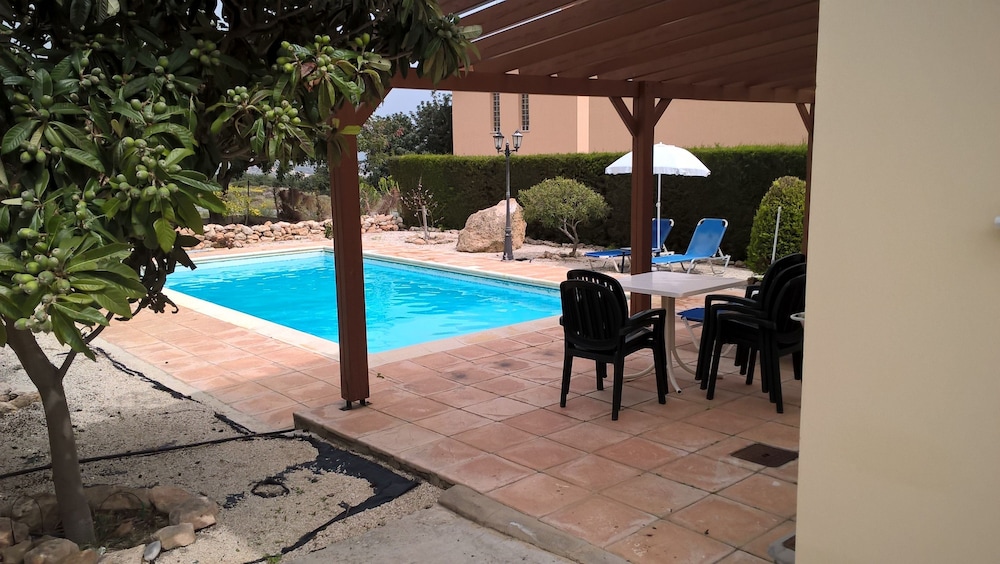 Kapsalia Holiday Villas