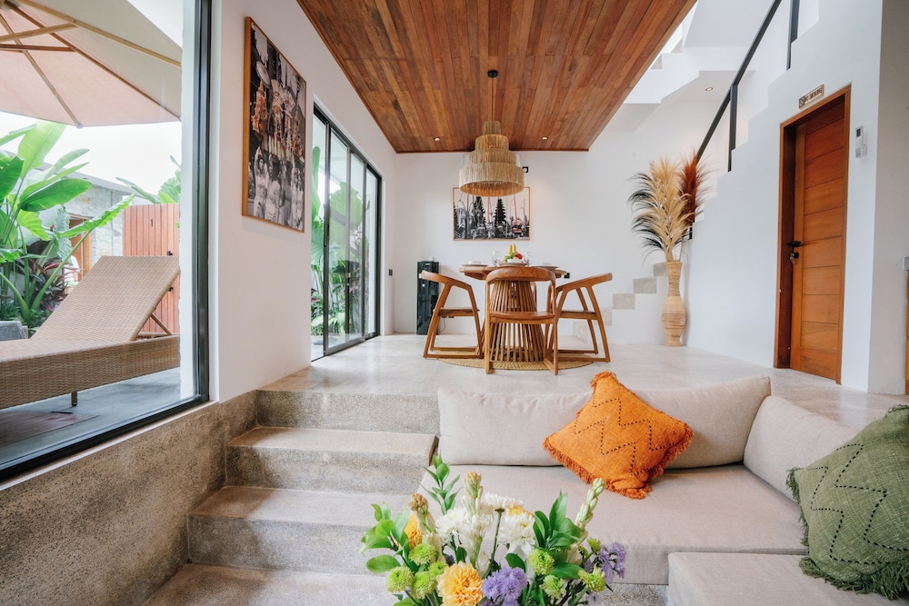 The Reef Villas