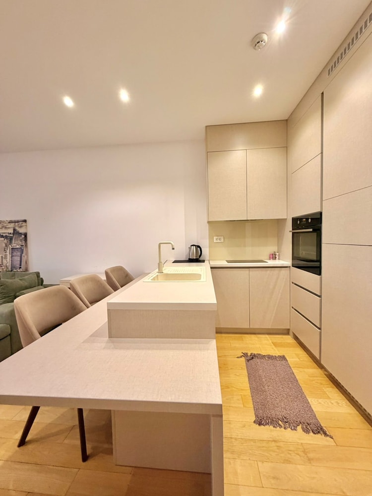 Aurelio Central Residences
