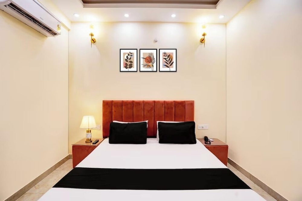 Hotel Radha Vrinda
