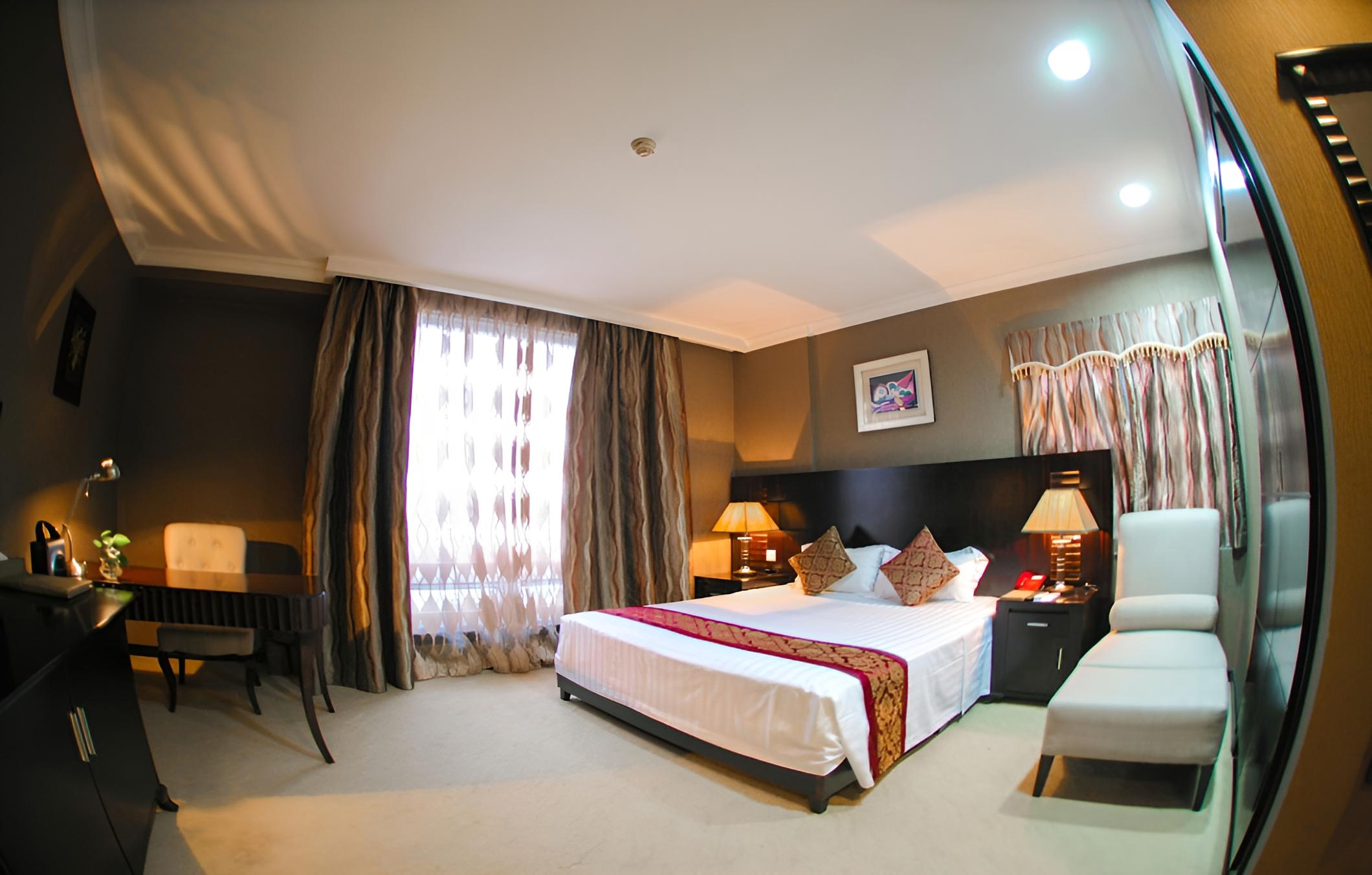 Level Hotel