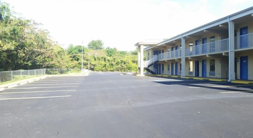 Royal Inn