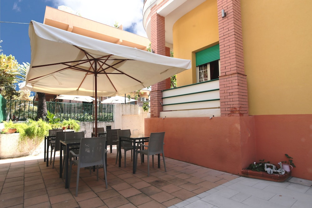 Villa Anna B&B