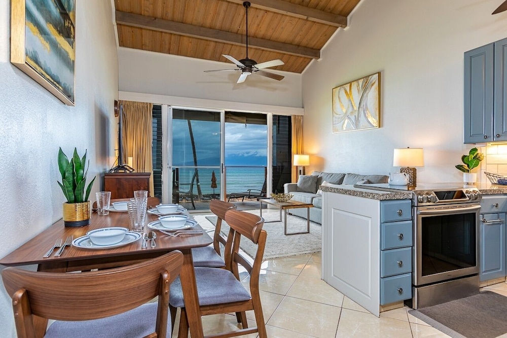 Hale Kai by Coldwell Banker Island Vacations