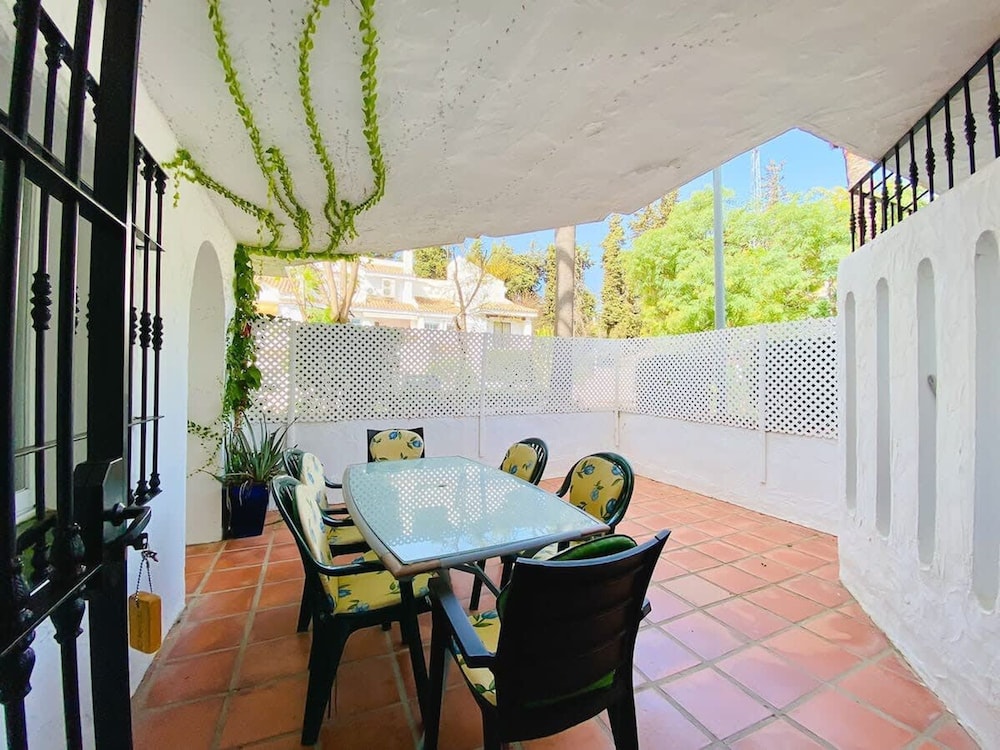 3 Bedroom Ground Floor Easy Parking F-2
