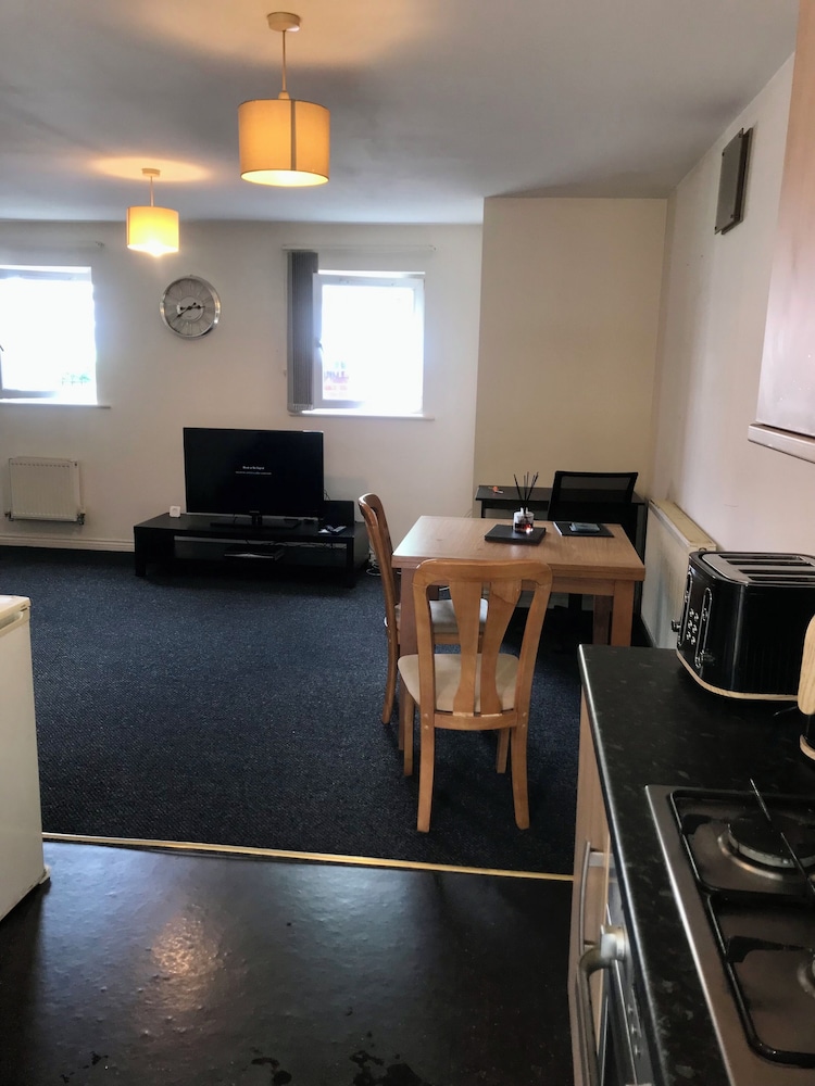 Immaculate 2-bed Apartment in Smethwick