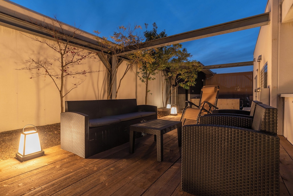 Bijou Suites AI PREMIUM