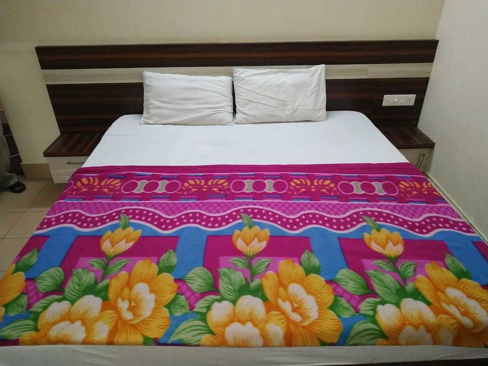 Iroomz Sri Balaji Residency view 2