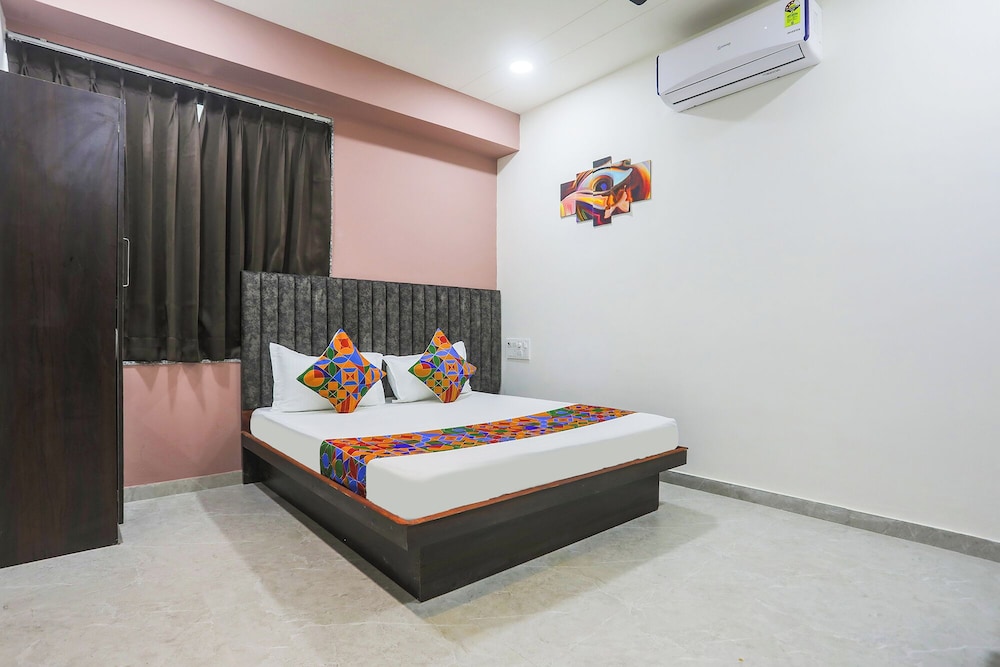 Fabhotel River View