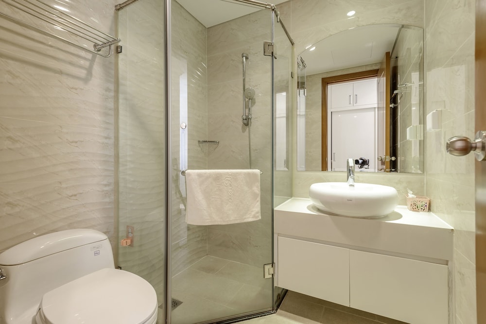 The Celavie Serviced Apartment Landmark
