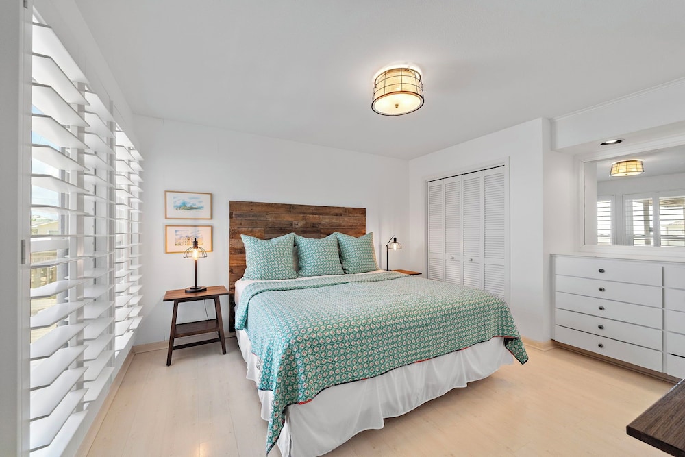 Maree by the Sea by Ryson Vacation Rentals