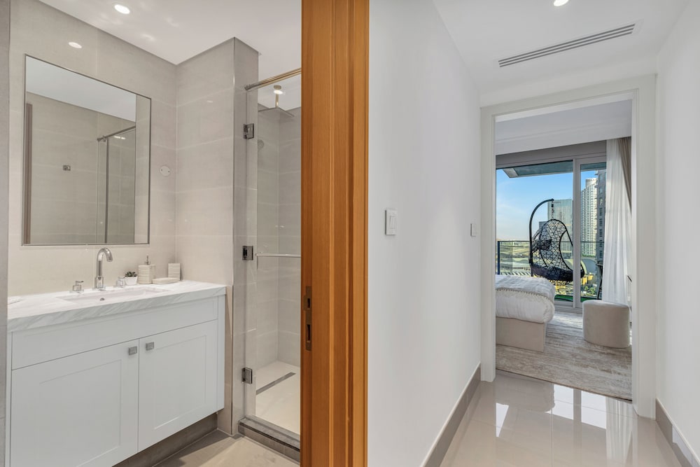 Roomszy Residences - Opera Grand
