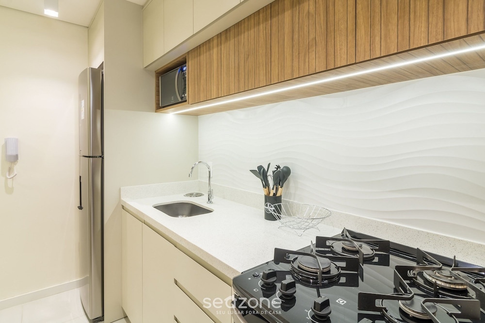 MCB - Apartments With Pool Near the Beach