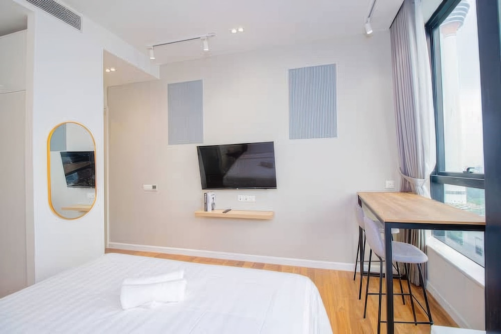 Pavilion Ceylon Hill Suites Apartments KL