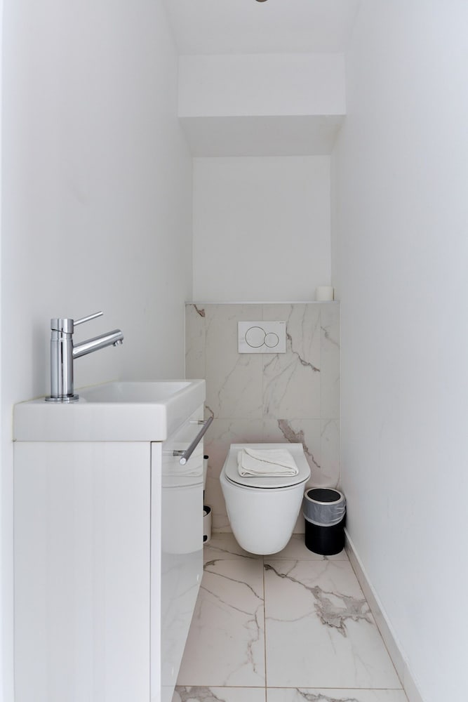 Superb Apartment Porte Maillot / Arc de Triomphe