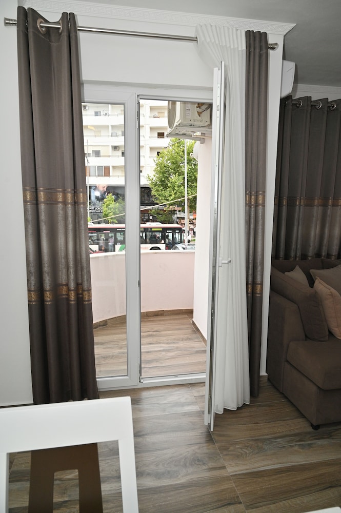 Elite Apartments