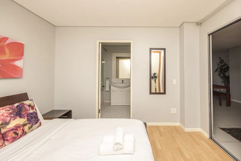 Homey Apartment at the Greenmarket Square view 2