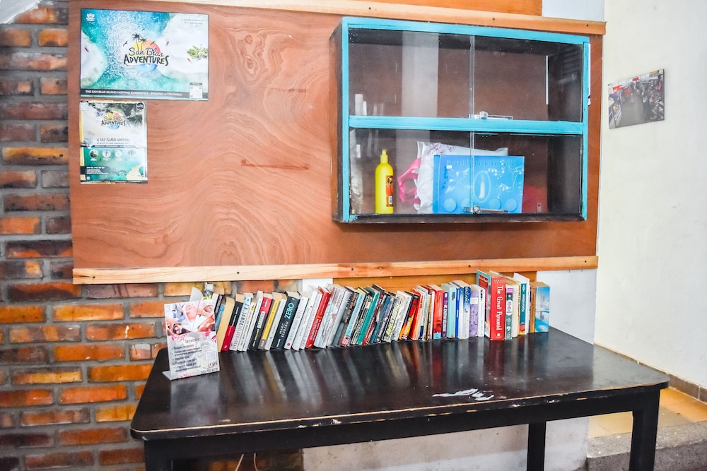 Aluna Hostel B&B