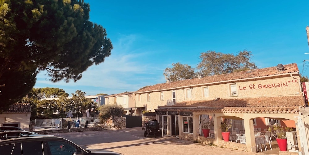 Hotel Hôtel Le Saint Germain - Image 1