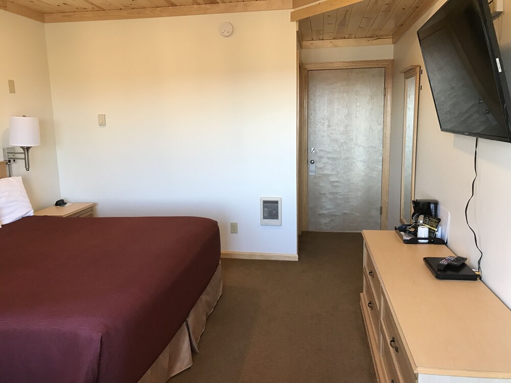 Superior Ridge Resort Motel