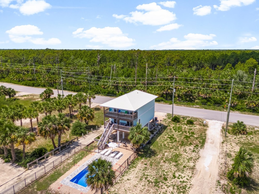 Pet Friendly Beach House - One Palm