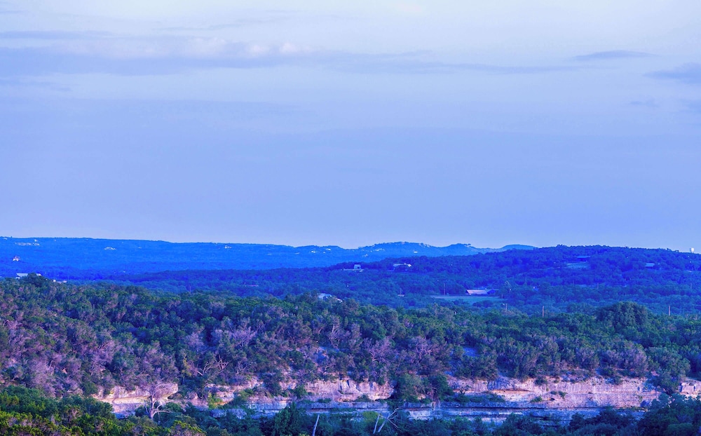 Valley View Retreat for 10