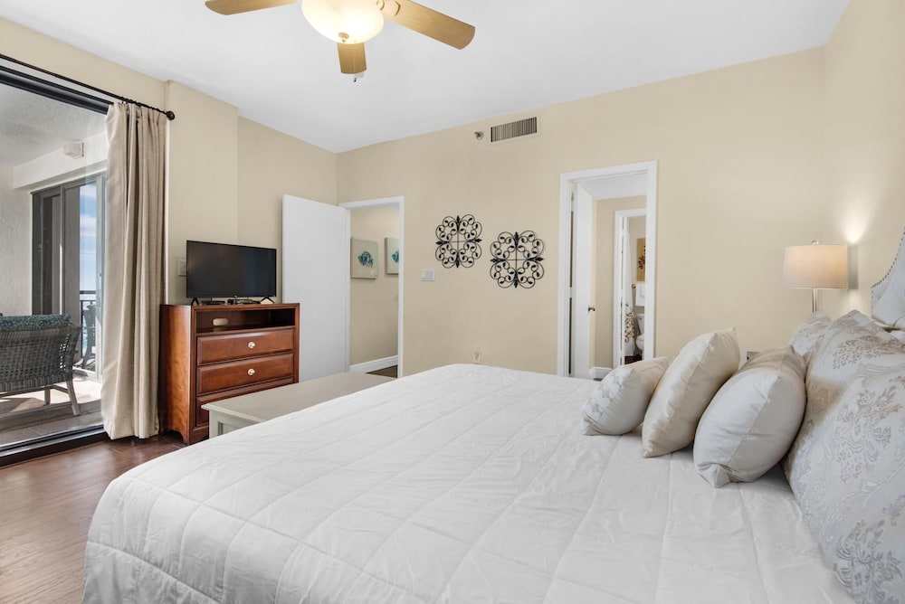 Navarre Towers 805