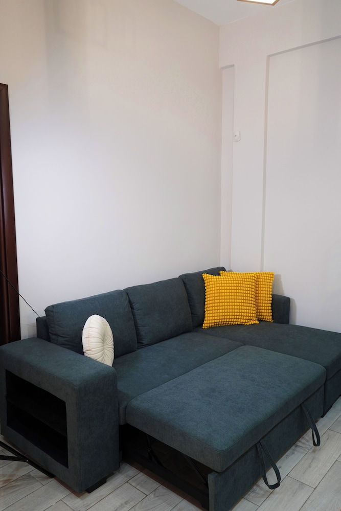 Athenian Petralona Suite