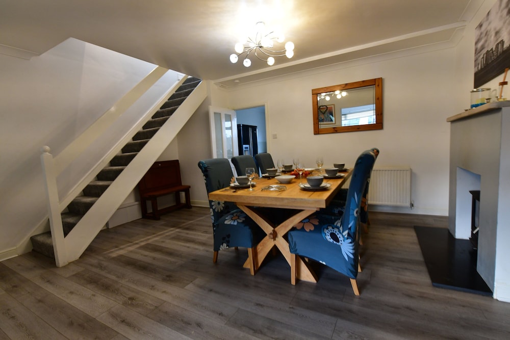 2Bd Garden Home - A Short Walk To Stonehenge