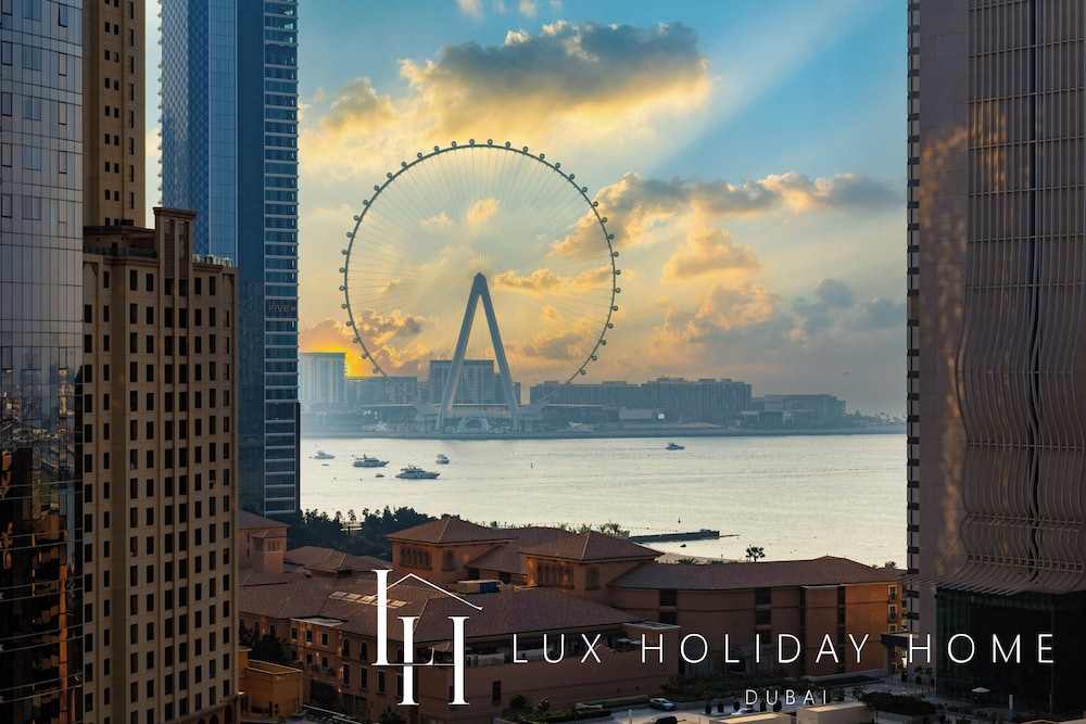 LUX The Sky Dubai Eye View Suite