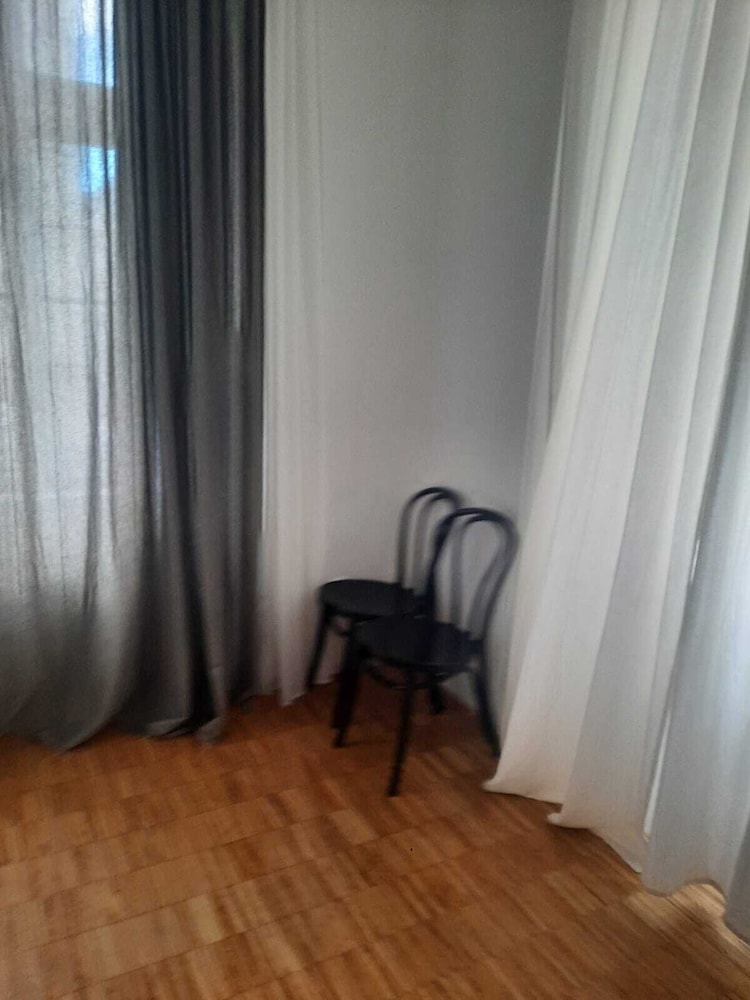 Budget 4 Apartments For Groups