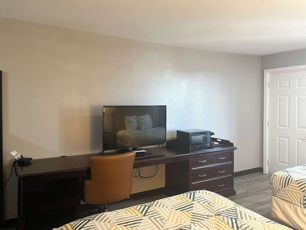 Motel 6 Borger, TX – Boom Town view 3